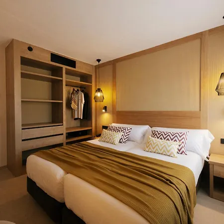 Caramelo Marina Calan Bosch - Adults Only Hotel Cala en Bosc Exterior photo